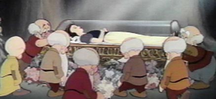 snowwhite12.jpg (38408 bytes)